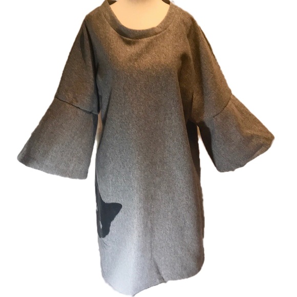 “ORDERPLUS” Bell Sleeved Cat Dress . - Picture 2 of 11